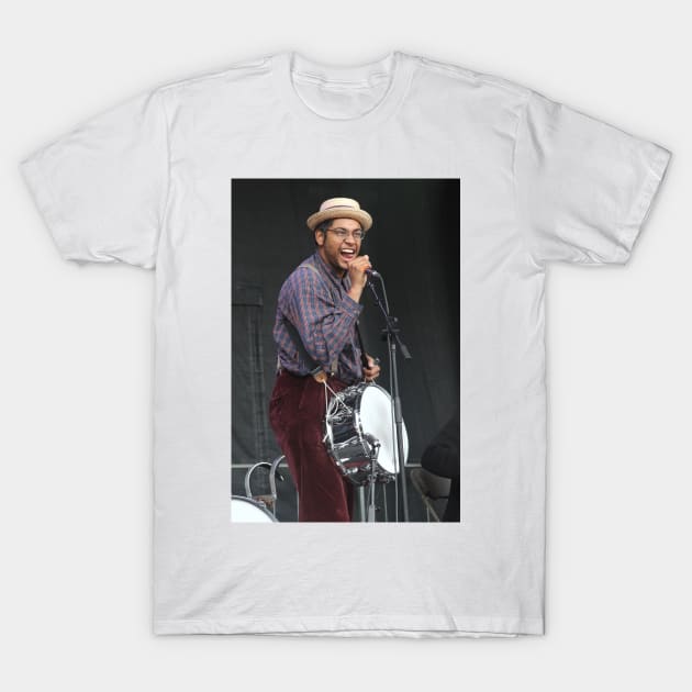 Dom Flemons Carolina Chocolate Drops Photograph T-Shirt by Concert Photos